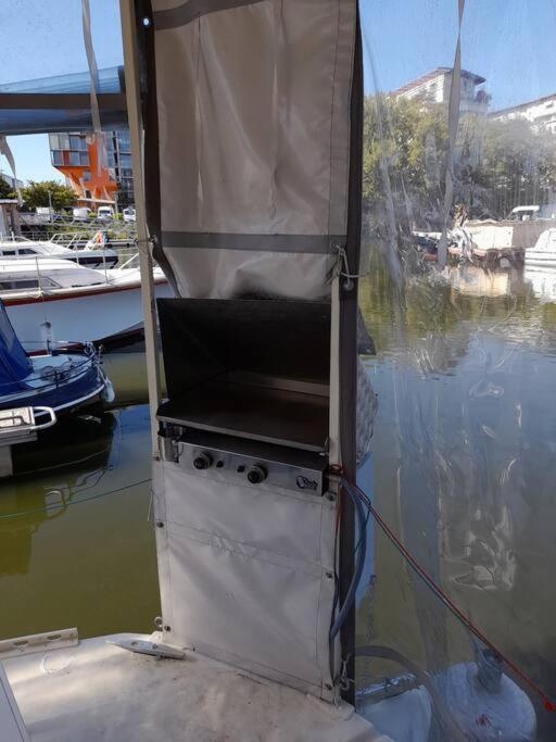Hotel Bateau pénichette atypique à Nantes Extérieur photo